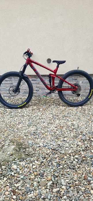 Vând bicicleta Trek Remedy  7
