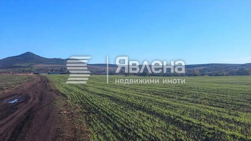 Продава, Земеделска земя, с. Малка поляна