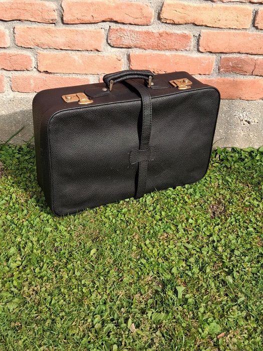 Vand valiza din piele