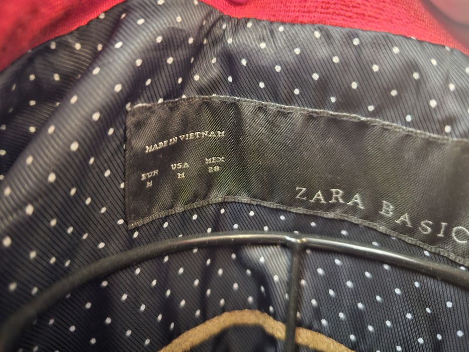 Sacou Zara rosu ferrari