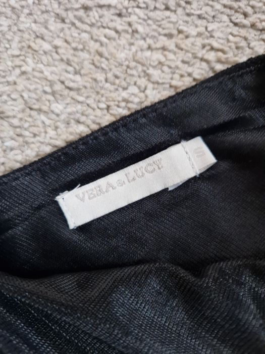 Черен гащеризон с отвори