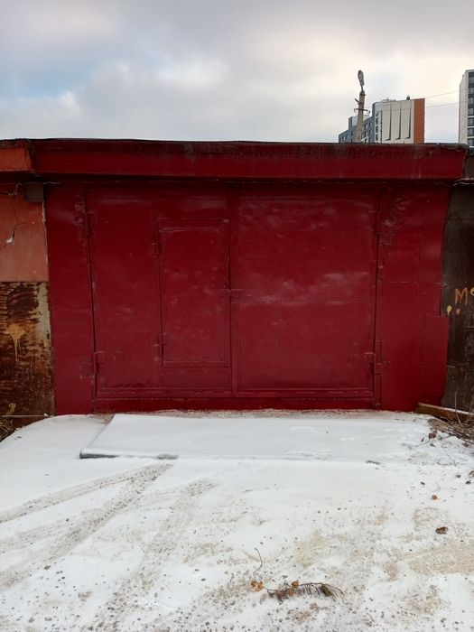 Cдaм КАПИТАЛЬНЫЙ гараж 20 кв. М., УДOБHO под СКЛАД, гараж и тп