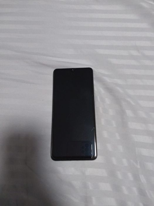 Продам телефон б/у