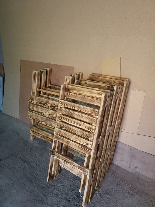 Складные столы и стулья