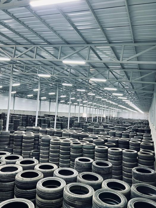 285\35\23 R привозной шины