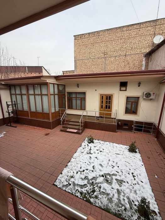 Eurodom Rakat qurilishi uchun uchastka maydoni 3,7 akr. Fasad 14.5 мет