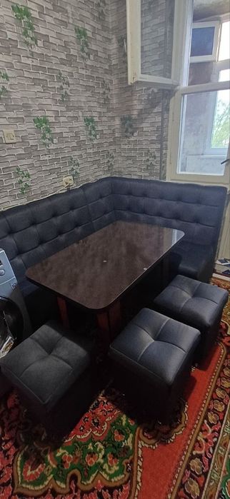 Продаю 3 комнатная квартира 10 микрорайон