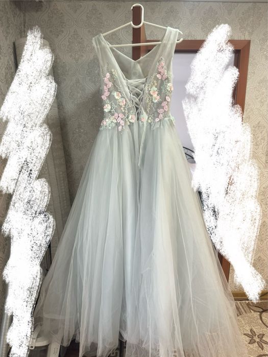 Продам платье