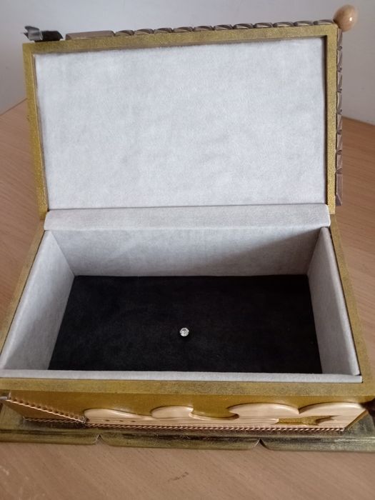 Шкатулка ручной работы