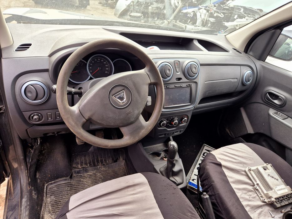 Dezmembram Dacia Dokker Stepway 2014 1.5dci Euro 5 Manual