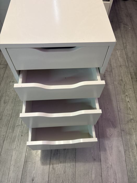 Comoda ikea cu sertare