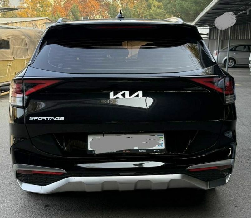 Kia Sportage 2023 2-pozitsiya Srochna sotiladi!!