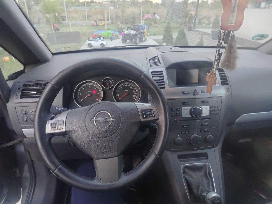 Opel zafira 1.9 diesel 2008