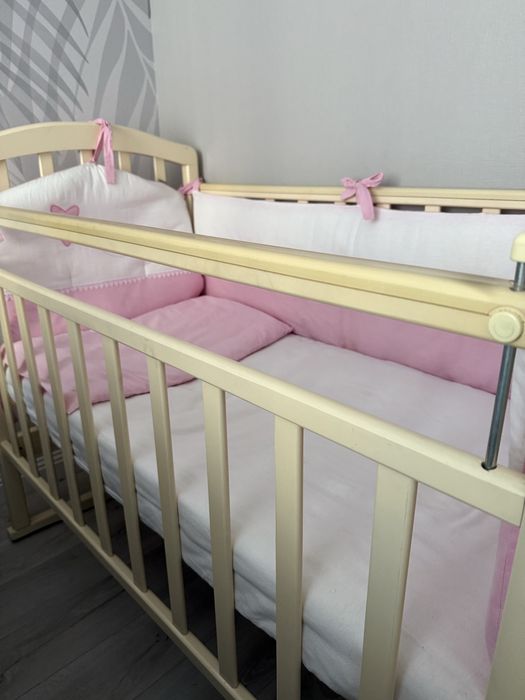 Продам детскую кроватку