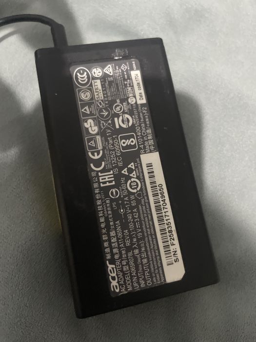 Оригинальная зарядка Acer