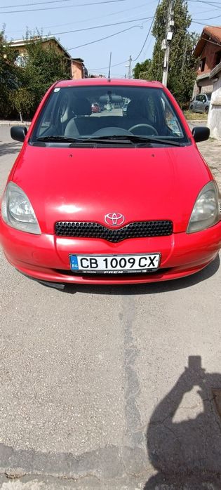 Лек автомобил Toyota Yaris