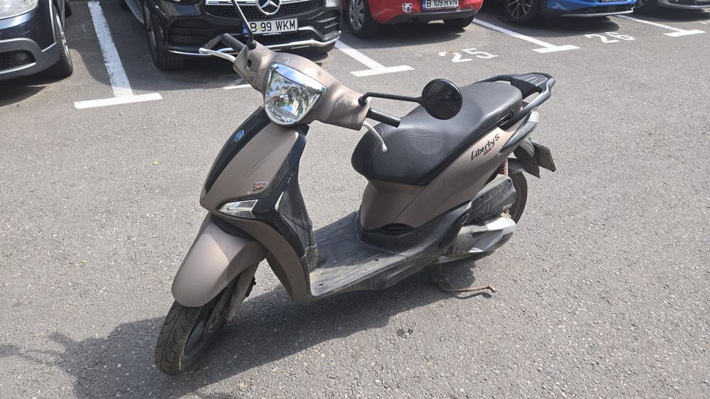 Inchiriez/Vand/ La ramanere scutere piagio , yamaha, aprilia, honda 125cm3
