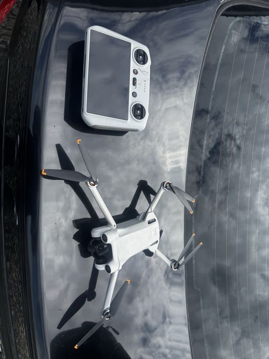 Продам дрон Dji mini 3 pro