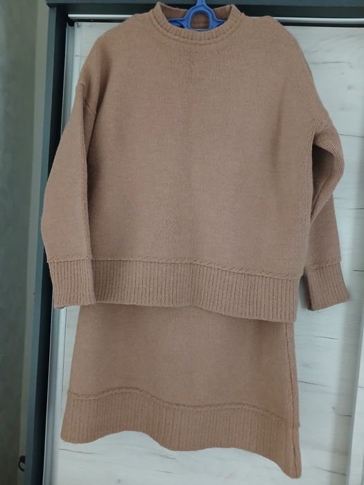 Кофта с юбкой оверсайз