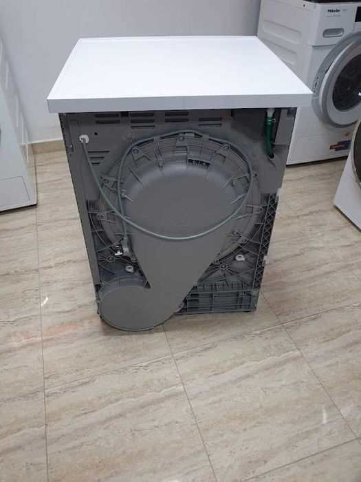 AEG Lavatherm Сушилня с Термопомпа 12м Гаранция