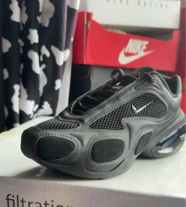 100% Оригинални Nike Muse Se в размер 40-25.5 см