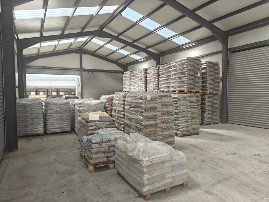 Пелети иглолистни, широколистни или смес на различни производители