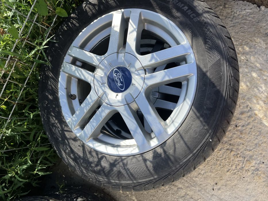 195 60r 15 vara stare foarte buna