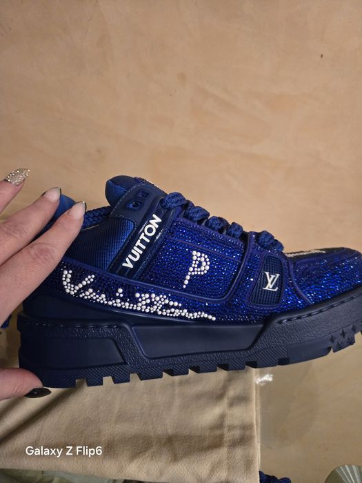 LV Unisex В наличност 39,40