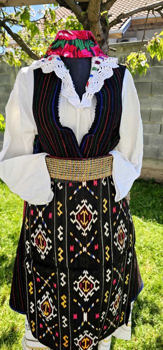 Македонска носия