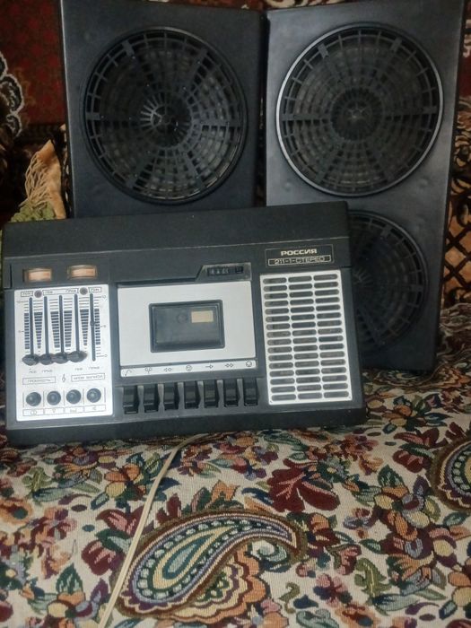 Продам магнитофон