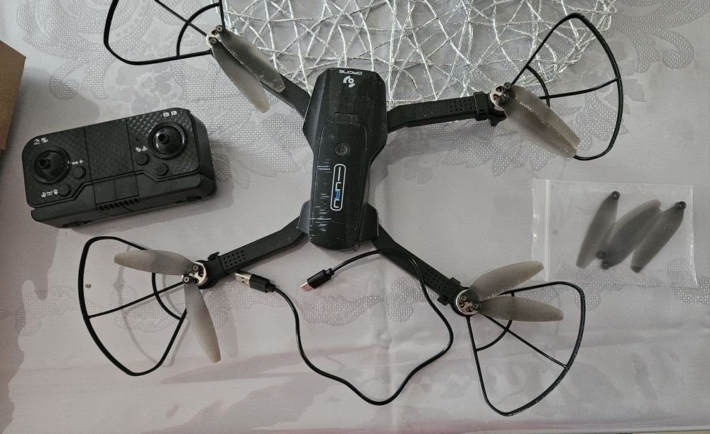 Vând Drona wifi camera