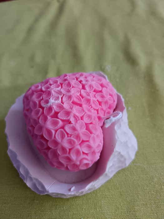 Ароматни свещи и декорация