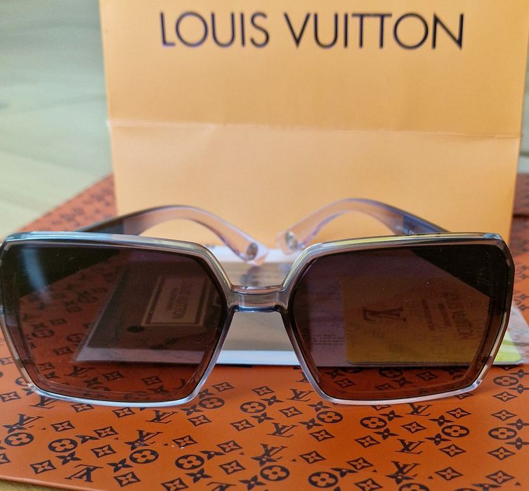 Ochelari de soare Louis Vuitton import Italia,toc textil inclus