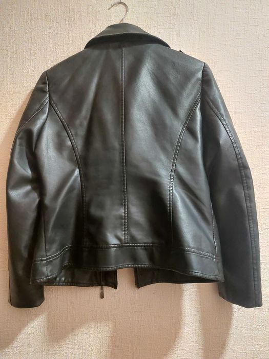 Кожанная куртка  44-46 размер