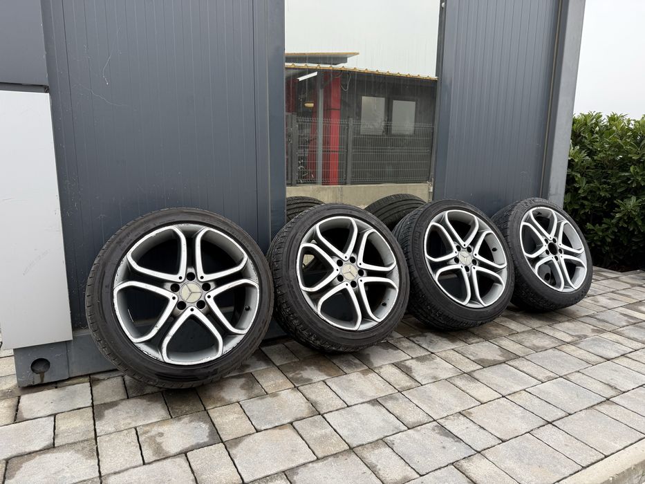 mercedes michelin 245/40/18 Дот 33/24г оригинални 1400лева