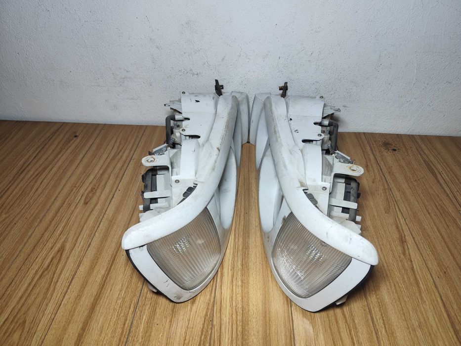 Фары 2шт Nissan Cedric Gloria Y33 95-97г Ниссан Цедрик Глория 33 перед