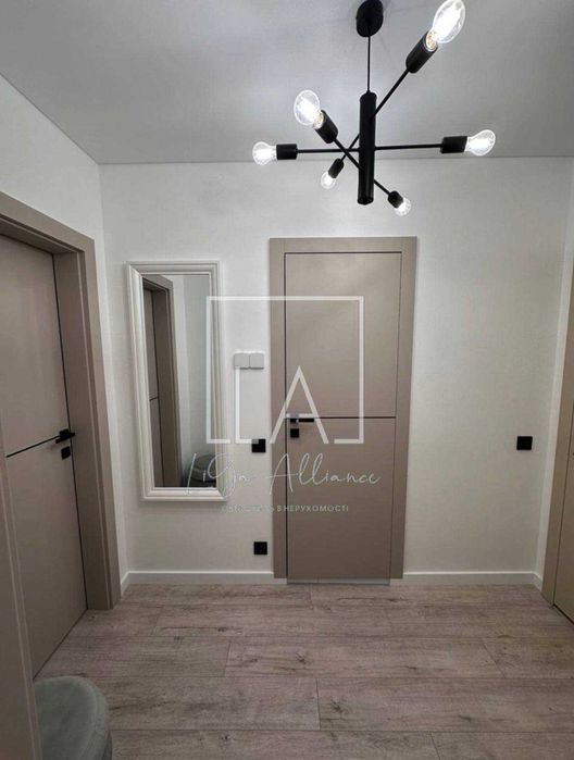 Продава се апартамент 103.48 кв.м. Поморие. Без интерес.