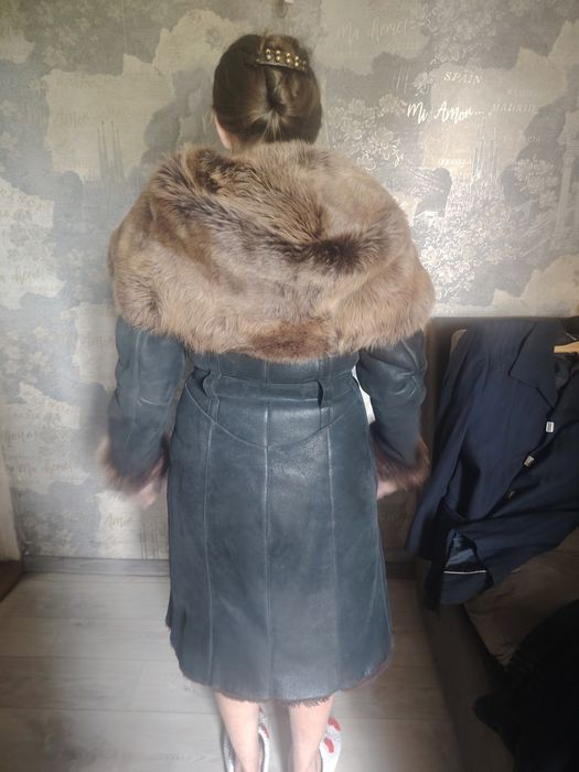 Продам куртку, дубленки и пальто