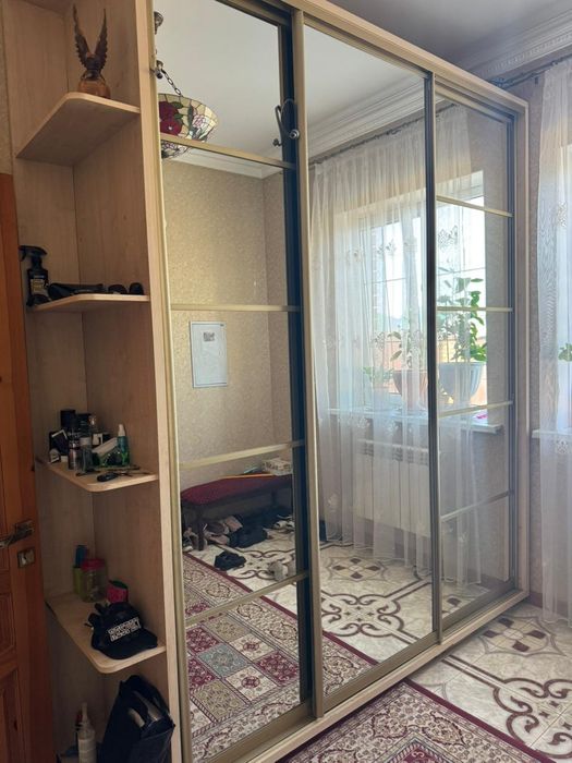 Продам шкаф прихожей