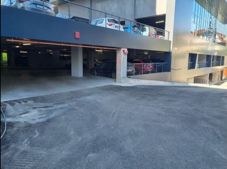 Офис клас А с довършване по твой проект – 390+ кв.м, басейн, фитнес,