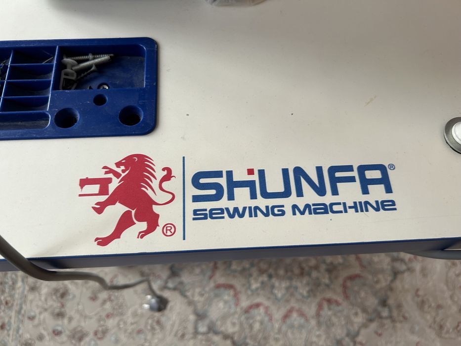 Продам швейную машину Shunfa S1