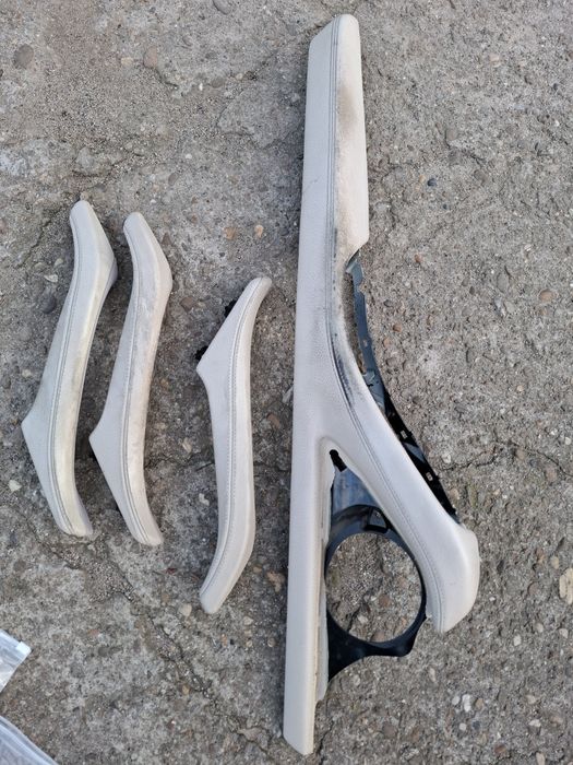 Vând cotiera si mânere uși bmw f10