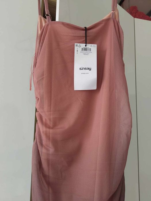 Нова рокля Sinsay
