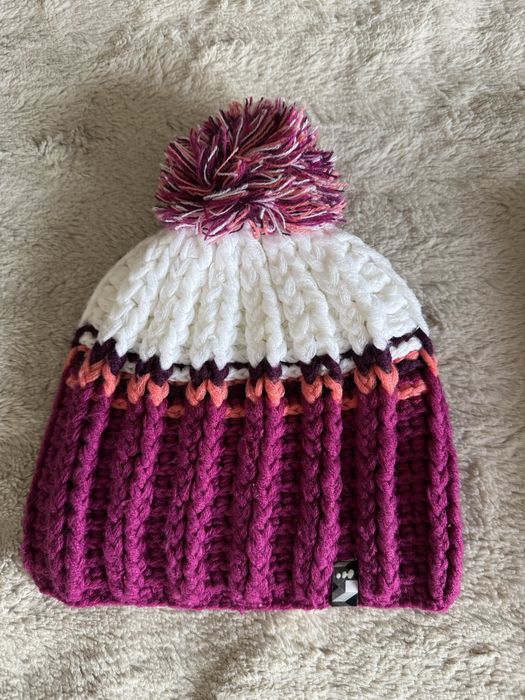 Дамска шапка