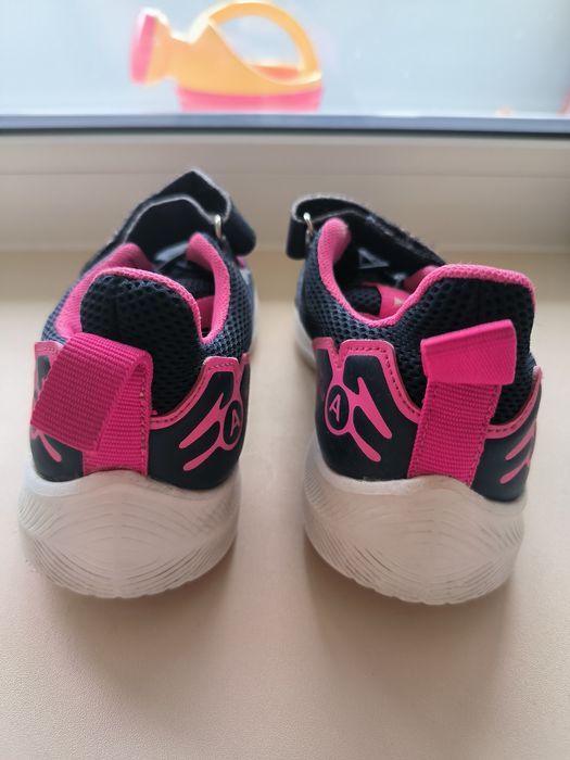 Кросовки на девочку 27 размер