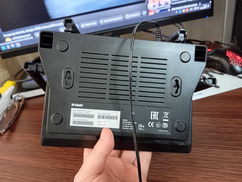 Продам роутер б/у DLINK DIR -853 все порты LAN 1GB