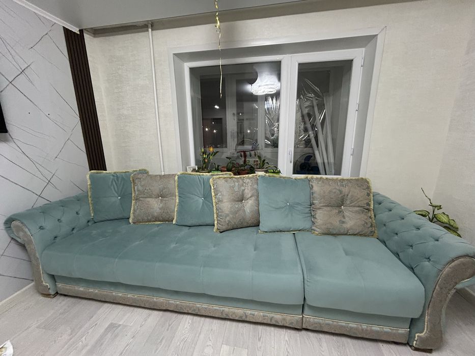 Продам диван в хорошем состояние