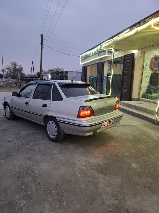 Nexia 1 sotiladi. Holati yaxshi. 2007 yil 315 000 km.