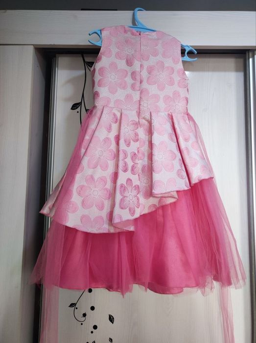 продам платье новогодние