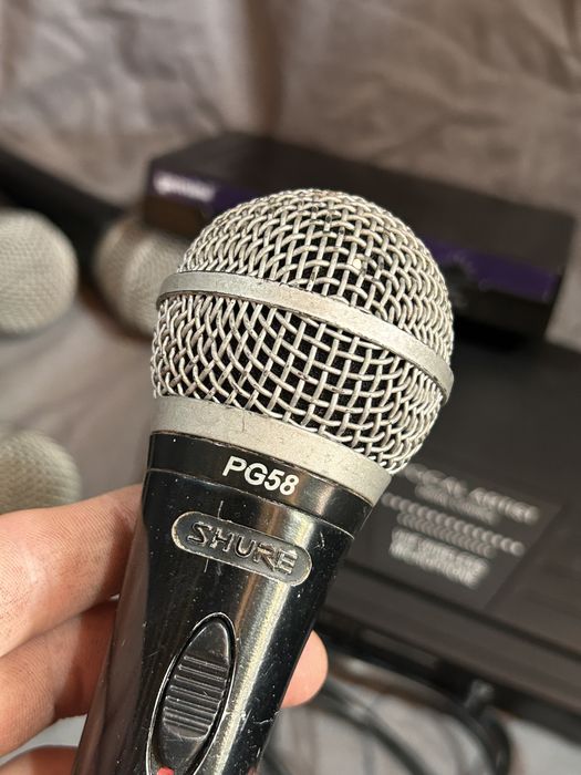 Echipamente audio: Microfoane Shure, Cabluri Klotz 10m, Receivere